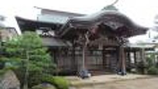 見事な本堂です