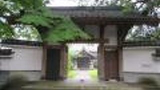 寺町通りにあります