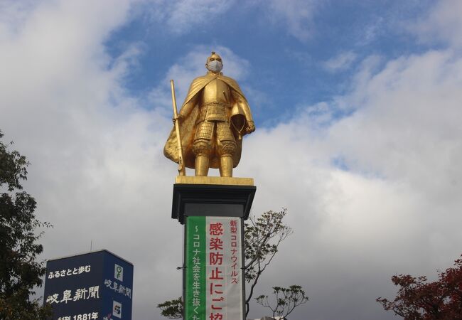 黄金の織田信長公像 クチコミ アクセス 営業時間 岐阜市 フォートラベル