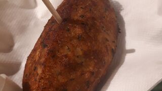 店舗限定のカステラもあります