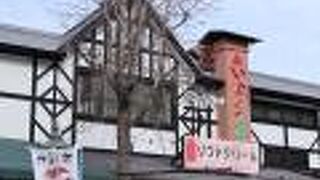 駐車場から歩きます。