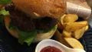 お肉は美味しい