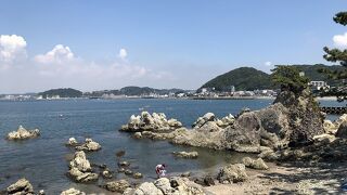 磯遊びが楽しめる絶景の海岸