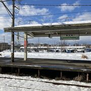 静かな駅