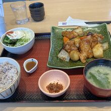 鶏と野菜の黒酢あんかけ