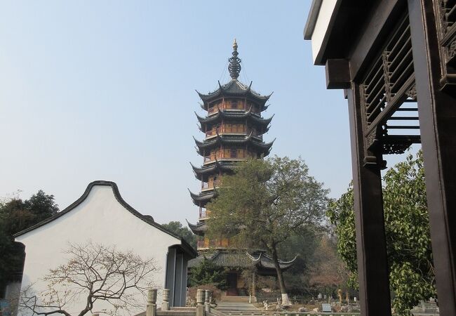 常州駅からもほど近い場所にあり、中国庭園や文筆塔という古塔などが楽しめます。