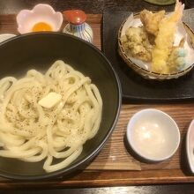 釜玉バター　天ぷら4種