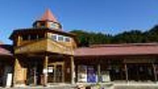 アウトドア施設に併設された道の駅 （道の駅 清流白川 クオーレの里）