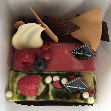 色鮮やかなケーキ