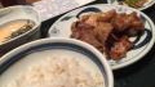 岡埜栄泉ビル2階