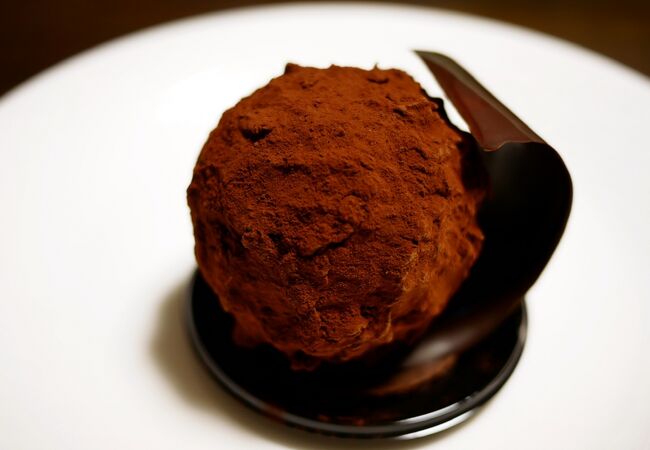 ユーグ・プジェのチョコレートケーキ@恵比寿