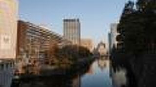 江戸城を守る需要な濠だったそうです。