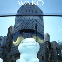 ショーウィンドーは干支の牛で！