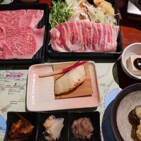 夕食、牛豚のしゃぶしゃぶコース