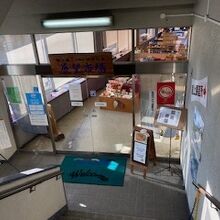 店内入り口の様子です。