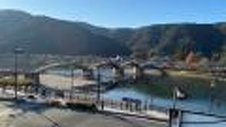 屋上の展望台からの景色が良い