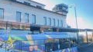 バスは待っている