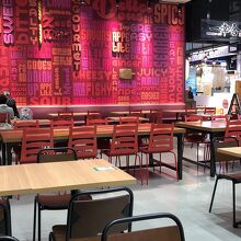 他店共用のイートイン席！