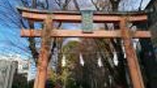 都会のおしゃれな神社