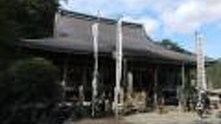 隣接地まで車で上れます