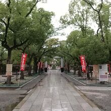 湊川神社境内