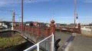 寒川の近くで相模川に合流する