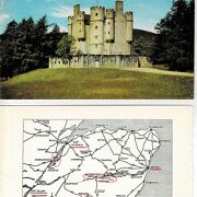 セピア色の思い出：英王室ゆかりの城が多いロイヤルディーサイド立つブレーマー城、夏の宮殿バルモラル城