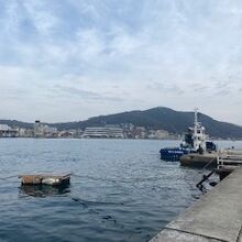 ゆったりと時が流れているような、海峡の様子です。
