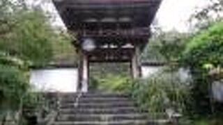 大神神社の神宮寺として創建された古刹
