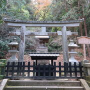 御本宮から奥社に向かう途中にある菅原神社