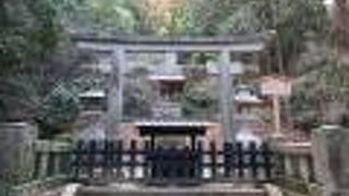 御本宮から奥社に向かう途中にある菅原神社