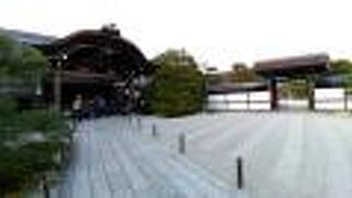 完璧なまでによく手入れされた風景