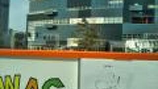 オリンピックメダリスト・安藤美姫さんのサインも