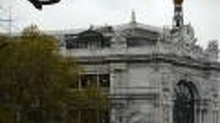 日本で言えば日銀なのかな