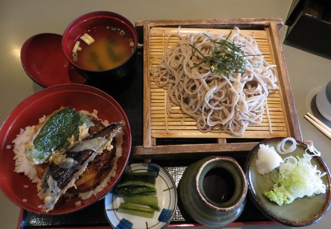 天ぷらと蕎麦のランチセットがお得