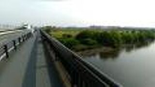 荒川の水質も良く流れも穏やか