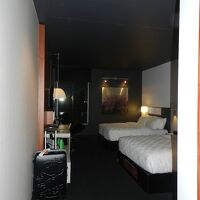 ベッドサイズはクイーンベッドでした