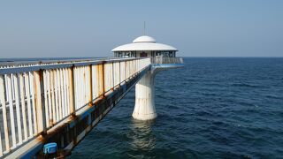海の中が覗ける展望塔