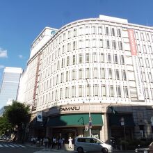 メリケンロード側の外観