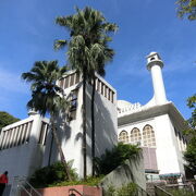公園の中のモスク