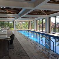 室内プールで、森林浴は如何？