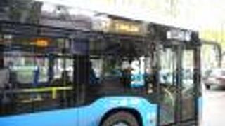 メトロを主に、バスを補助的に利用