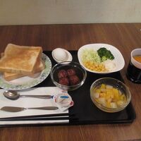 無料朝食の一例です。ボリュームは思ったよりありました。