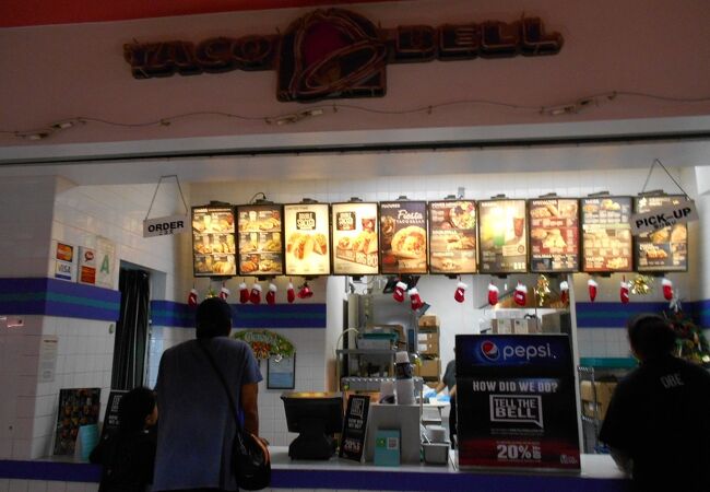 マイクロネシアモールのフードコートに入っています