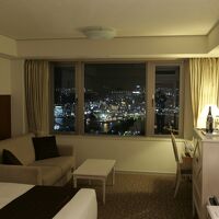 夜景ビューの室内