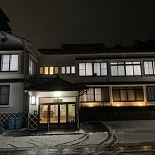 懐かしい雰囲気のたてものです。