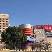 巨大ショッピングモール