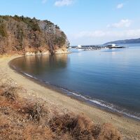 国道を隔てた場所にある藤の川海水浴場。散策にピッタリ。