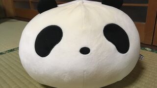パンダ肉まんを買いました。