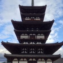 修復された東塔